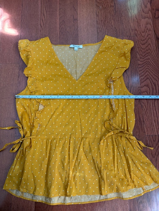 Madewell Mustard Yellow Polka Dot V-Neck Top. Size small - Picture 6 of 9